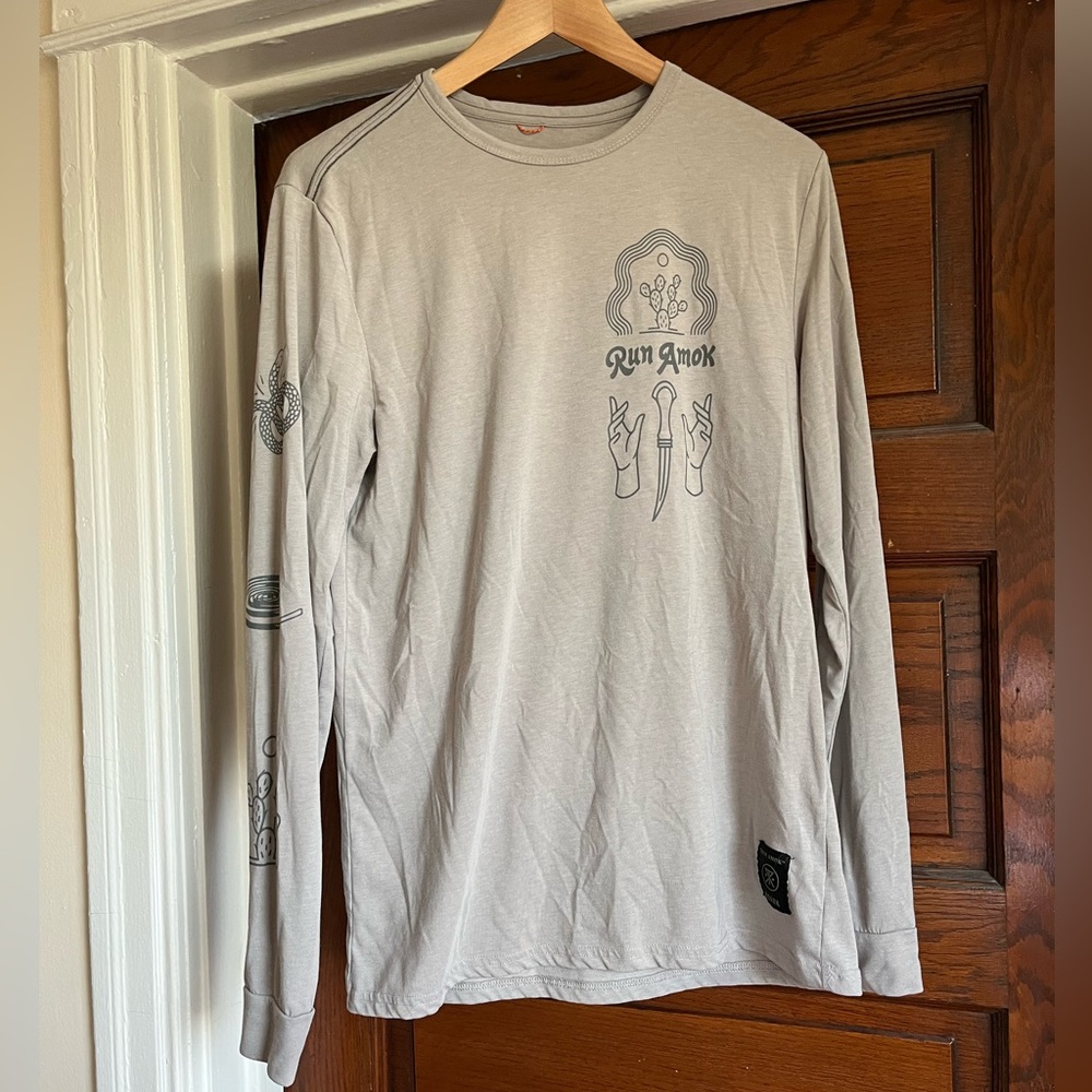 Roark Run Amok Long-Sleeved Running Shirt - Size M
